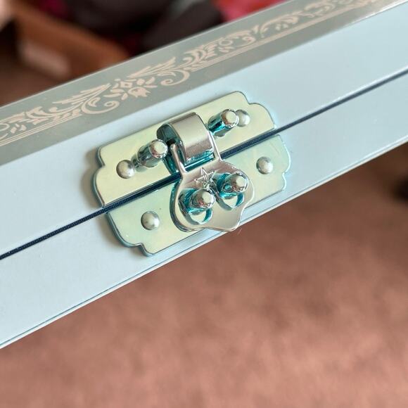 JEFFREE STAR Cosmetics Blue Blood Artistry Eye Shadow Pallete 18 X 0,05 OZ - NIB - Picture 7 of 15